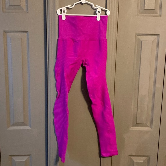 Hot pink ribbed leggings - Picture 1 of 2